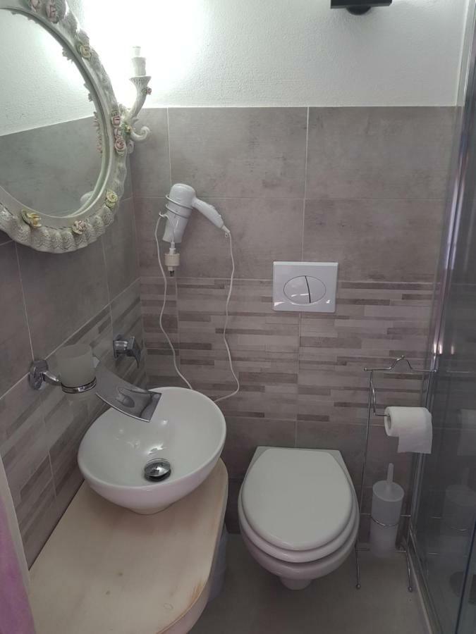 Casa Vacanze Valentina Porto Conte Dış mekan fotoğraf